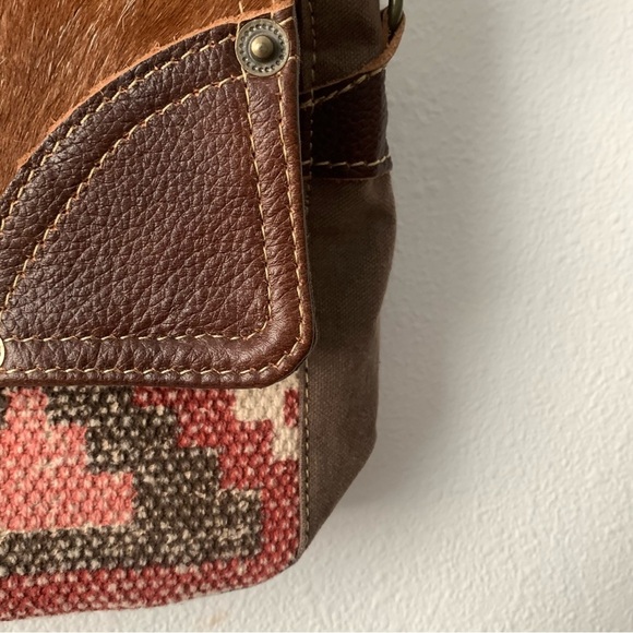 New Myra Leather Western Crossbody Bag Mixed Media Clasp Zipper Southwest Rodeo - Picture 6 of 16